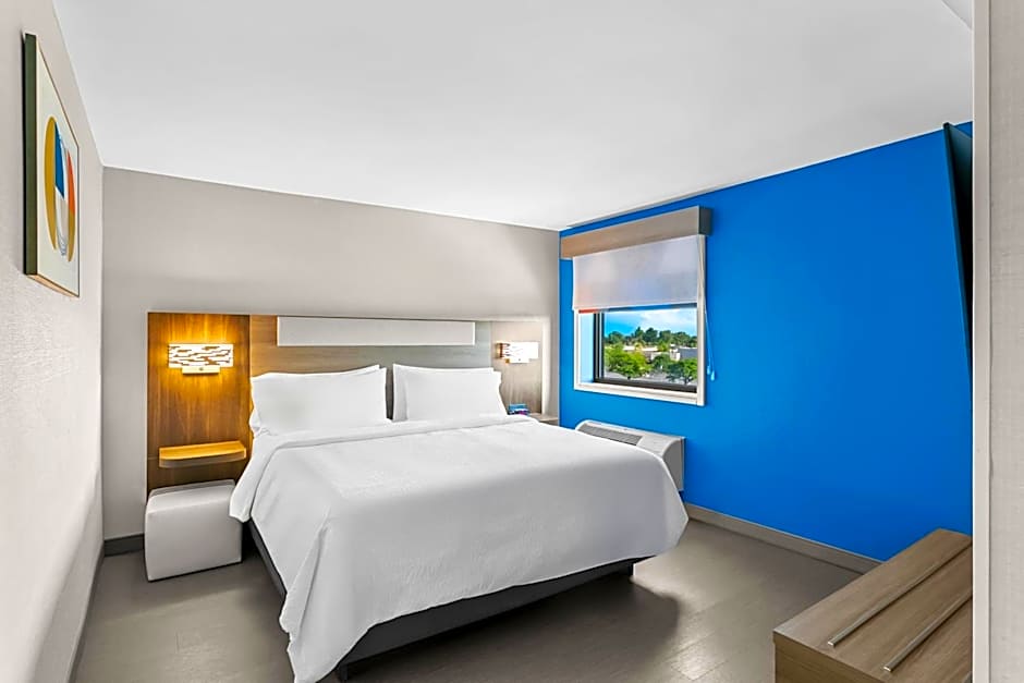 Holiday Inn Express Baltimore West - Catonsville By IHG