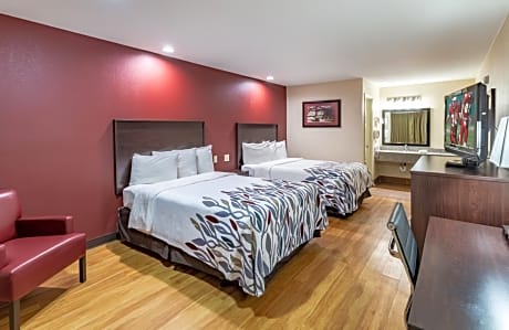 Superior Double Room w/Two Double Beds - Disability Access/Roll-in Shower Non-Smoking