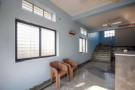 SPOT ON 39385 venkatesh Palace