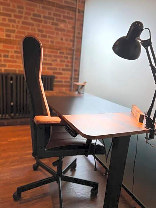 The Lofts #3 - Cozy downtown studio getaway