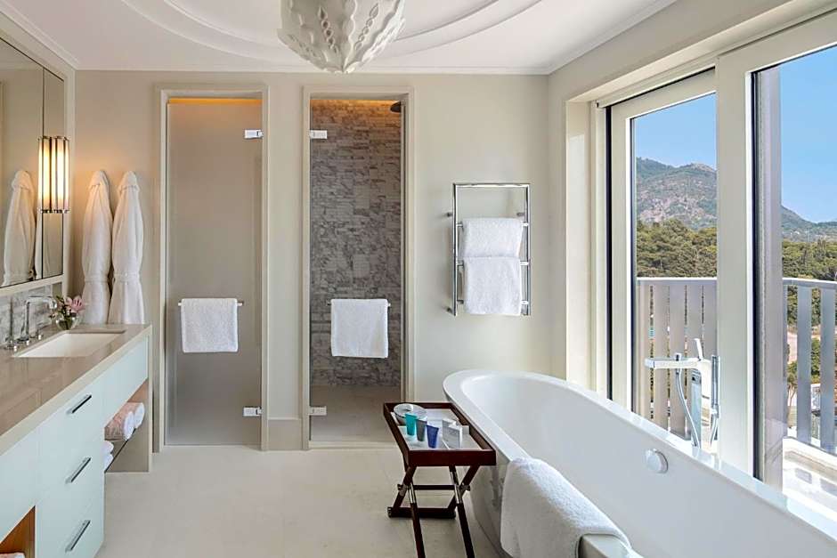 Regent Porto Montenegro By IHG