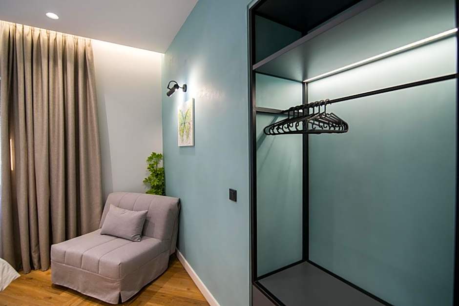 Ederlezi Zoubourlou Aparthotel