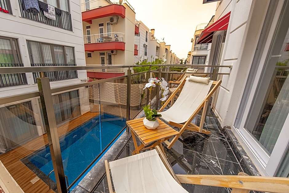 Mrt Suites Lara