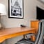 La Quinta Inn & Suites by Wyndham Jackson Airport/Pearl