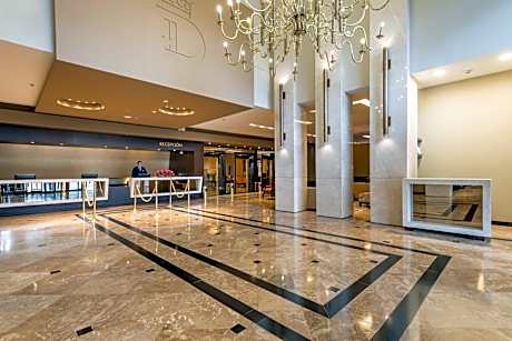 Casa Dann Carlton Hotel & Spa