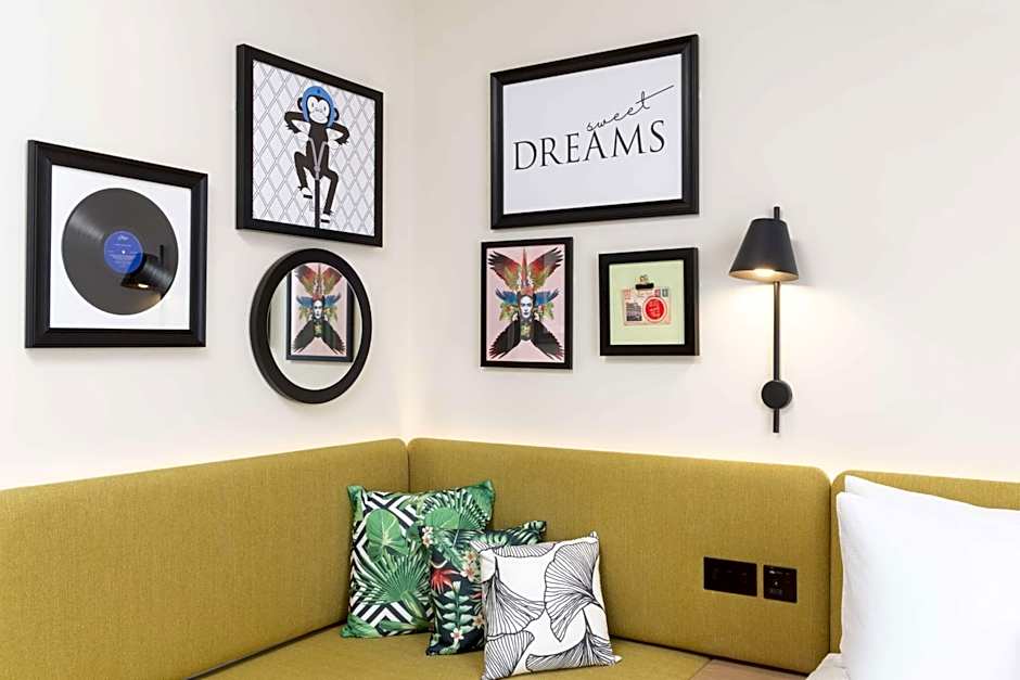 Hampton by Hilton London Old Street