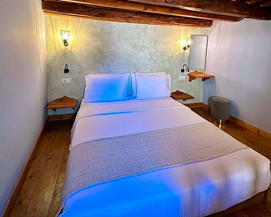 Midgard Suites (Medieval Town)