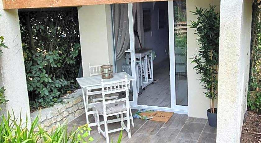 Le Logis d'Epargnes B&B and Gite