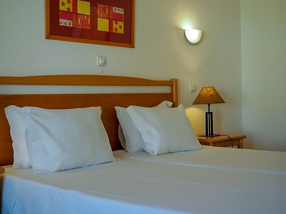 Luz Bay Hotel