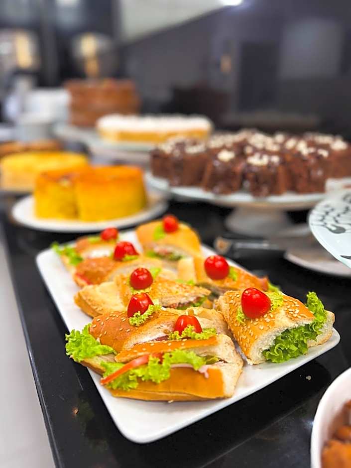 Hotel Valerim Itajaí / Navegantes