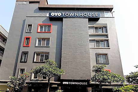 Super Townhouse Habitat New Town Rooms & Party Spaces