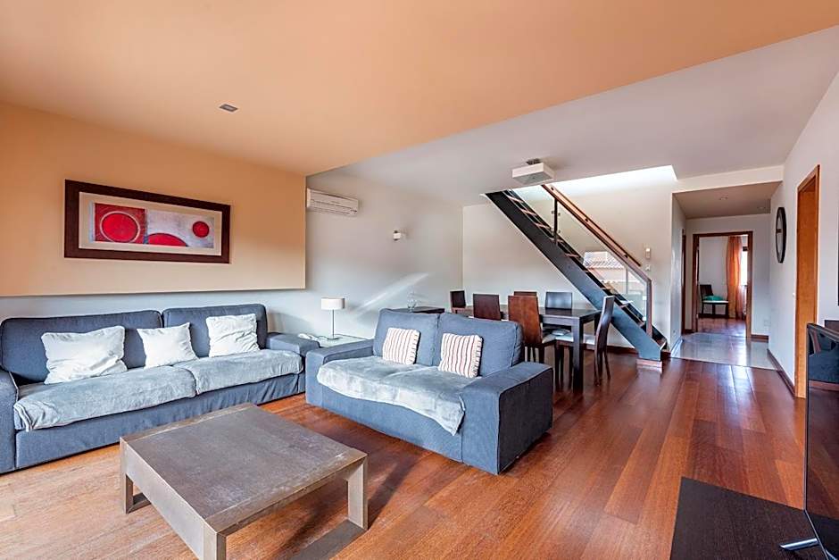 Photo 1 of 4 of Duplex 2 Bedroom Apartment