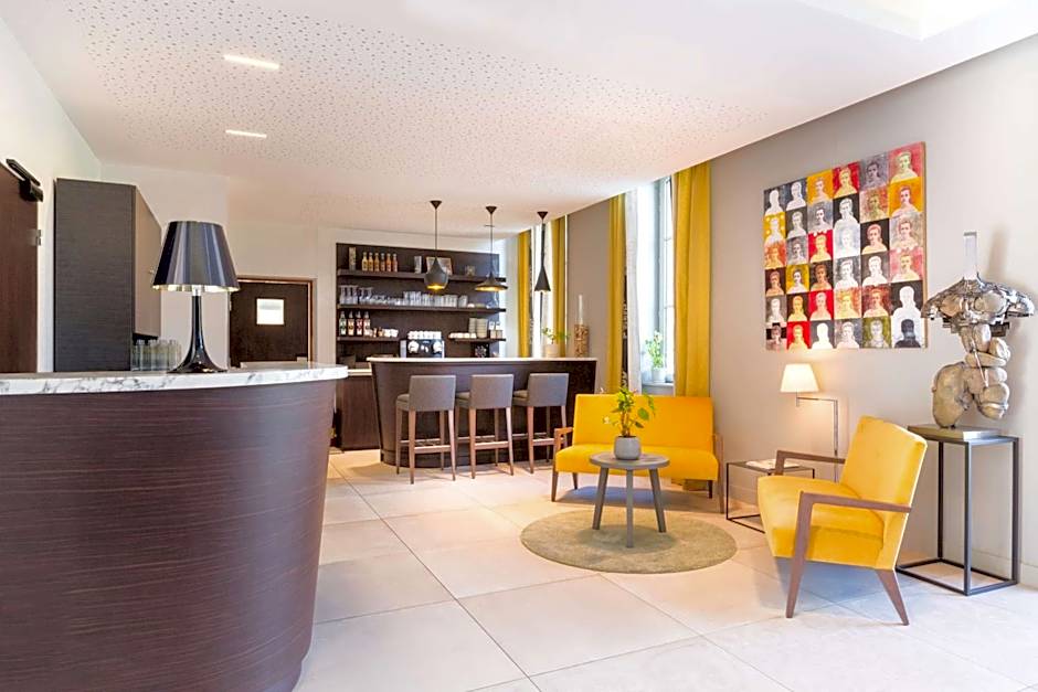 Le Domaine de Montjoie  BW Premier Collection