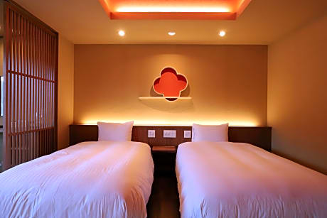 Roshokan Japanese-Western Style Twin Room with Futon and Shower Room