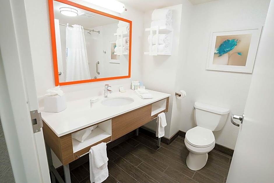 Hampton Inn By Hilton Clarks Summit