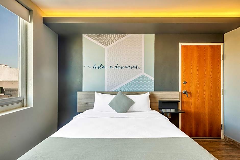 One San Luis Potosi Glorieta Juarez