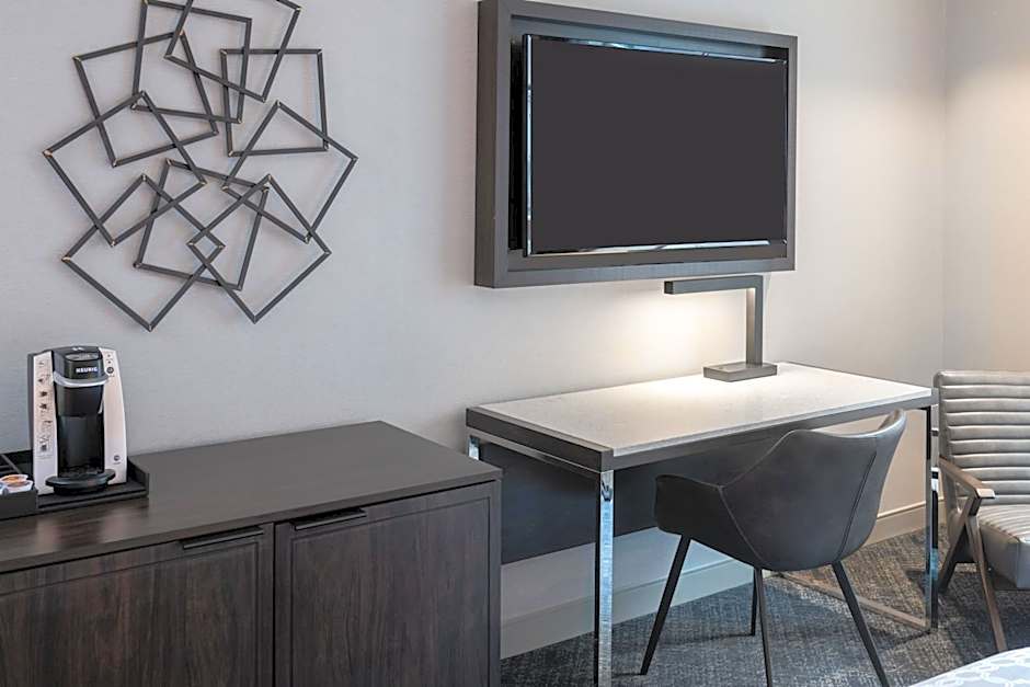 Holiday Inn Express Boston - Quincy By IHG