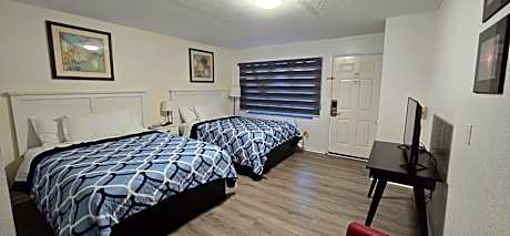 Queen Room with Two Queen Beds