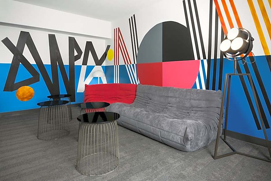 Studio Allston Hotel