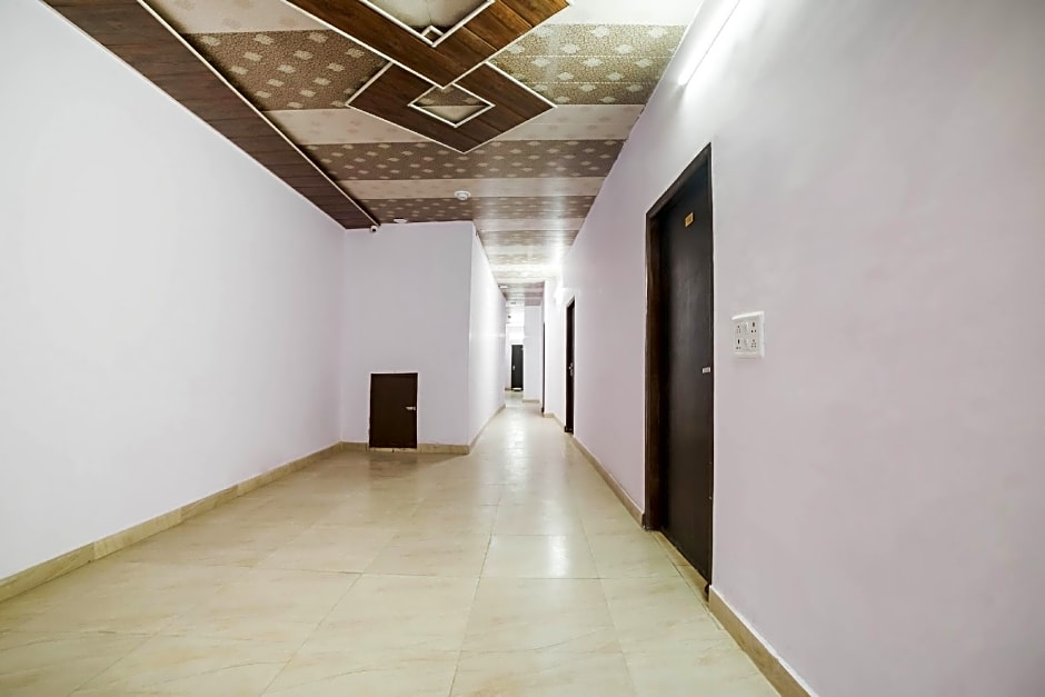 OYO 70893 KL Khari Inn