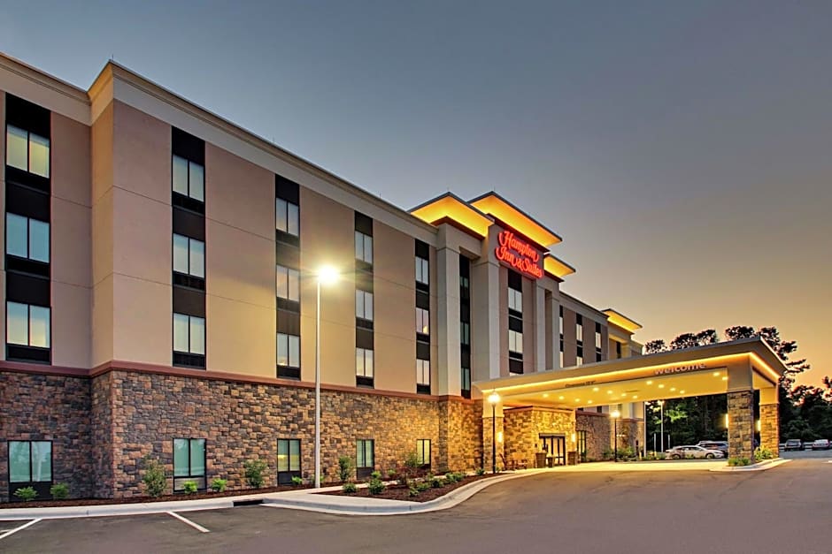 Photo 1 of 50 of Hampton Inn & Suites Southport