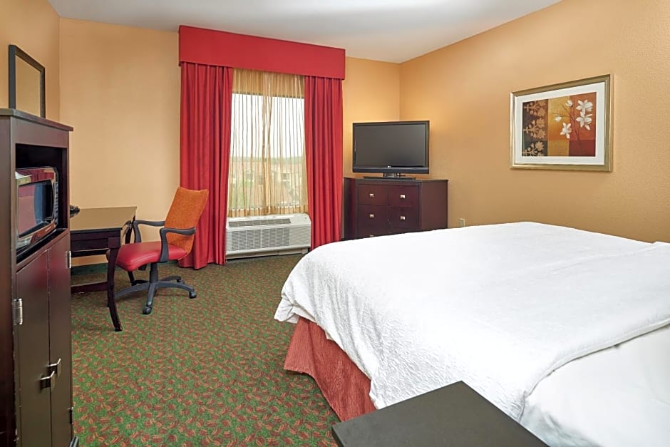 Hampton Inn & Suites Waco-South