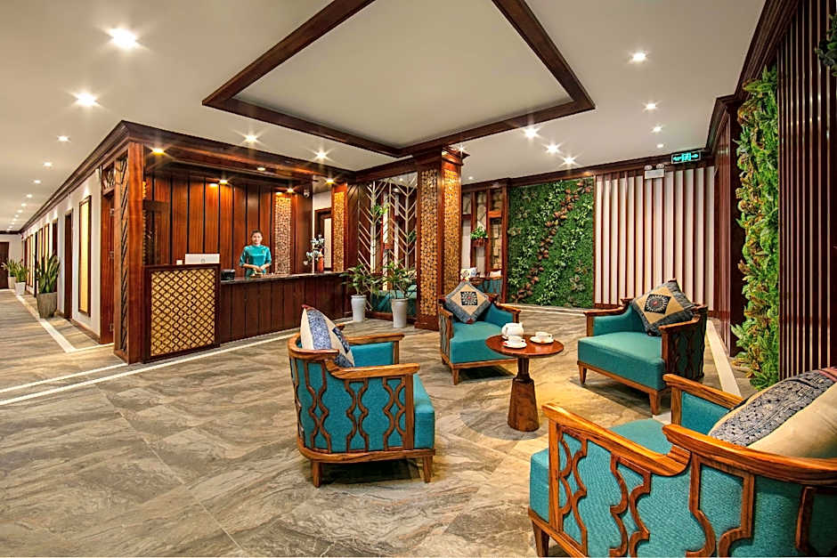 Bamboo Sapa Hotel