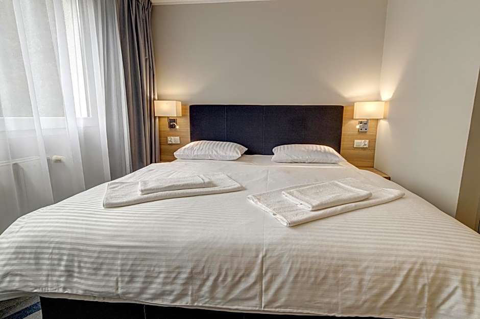 Photo 1 of 28 of Hotel Dobosz