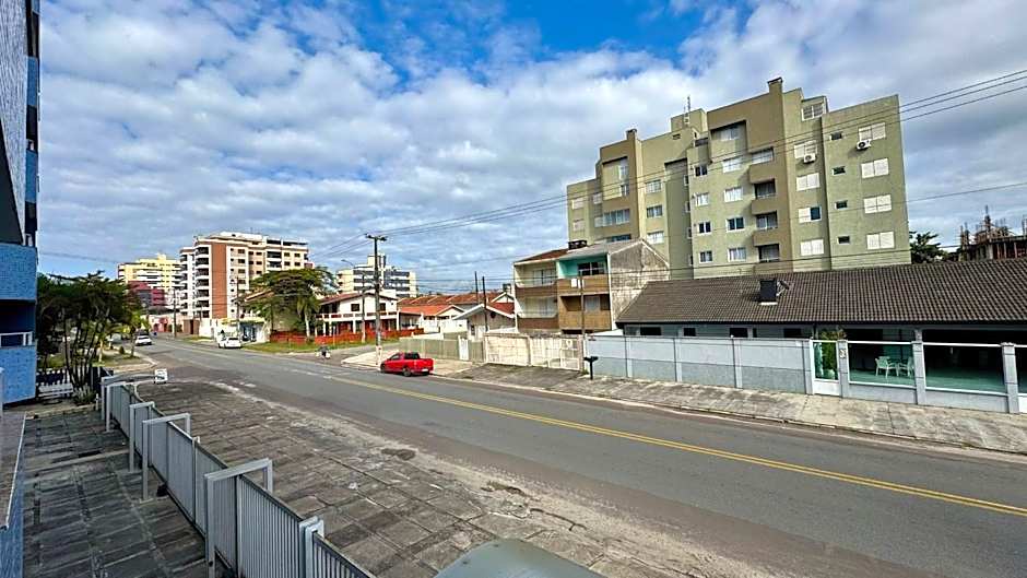 Fragata Beach House - A duas quadras do Mar