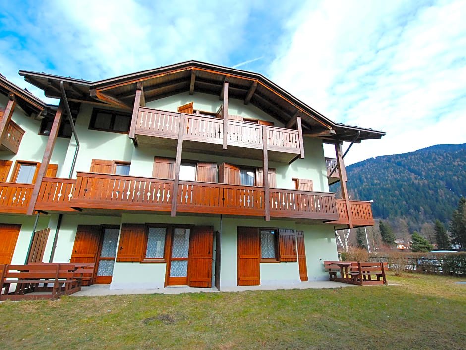 Beverly - Two Bedroom No.3