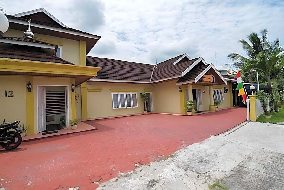 RedDoorz Syariah near Taman Bekapai 2