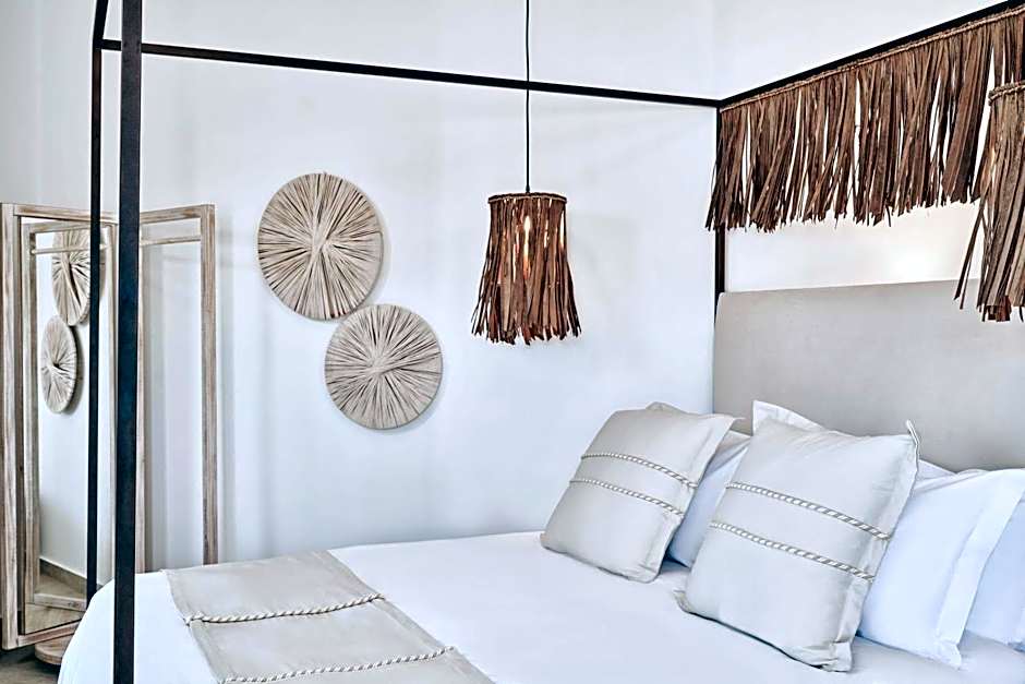 Volcano Luxury Suites Milos - Adults Only