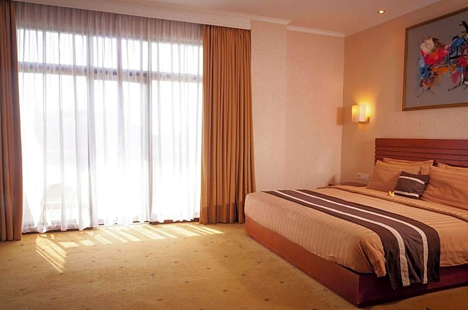 Bali Paradise City Hotel