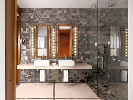 Water Villa with Whirlpool