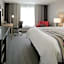 Country Inn & Suites by Radisson, Madison West, WI