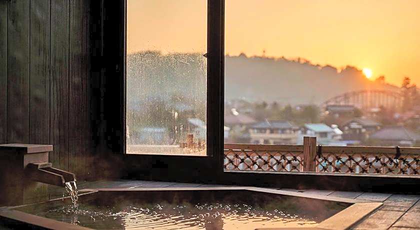 Kameyama Onsen Hotel