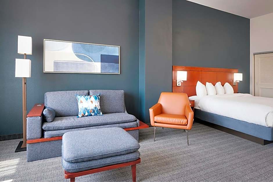 Courtyard by Marriott Lincoln Downtown/Haymarket