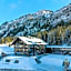 New Hotel Kristberg in Lech with SPA, outdoor pool and view