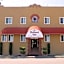 Holland Inn and Suites