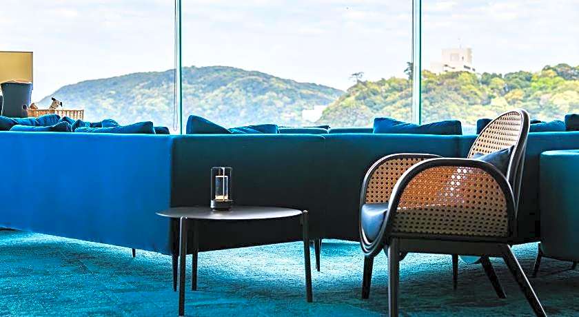 Toba Grand Hotel
