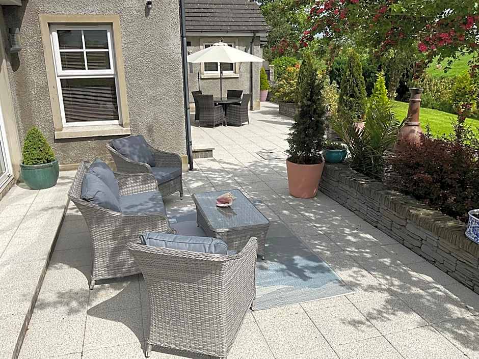 Crowfield Country House