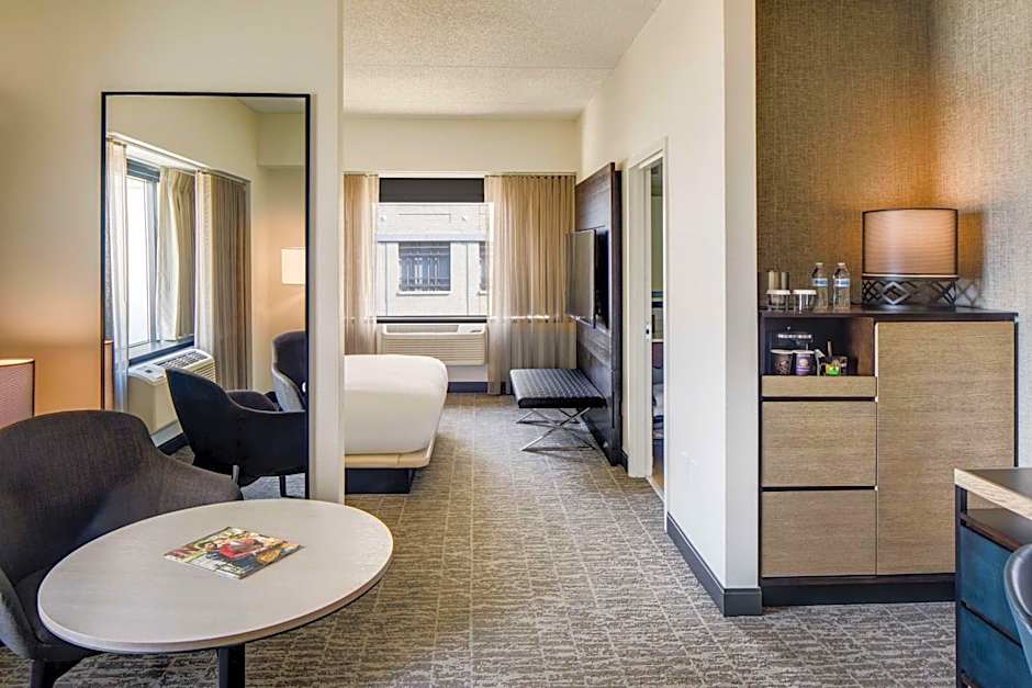 DoubleTree By Hilton Hotel Jersey City