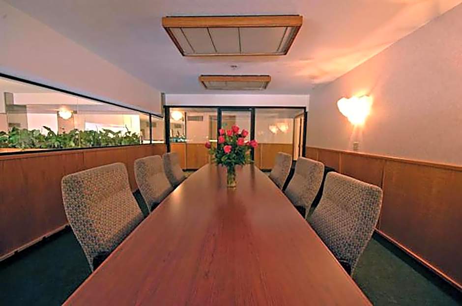 Yuma Inn and Suites