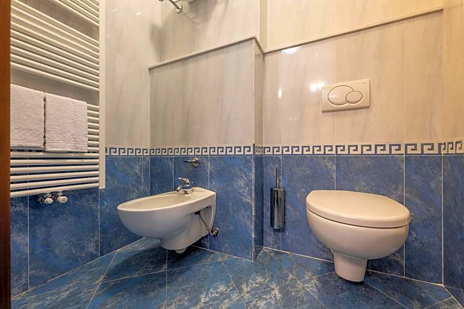 Hotel Bellevue Et Mediterranée