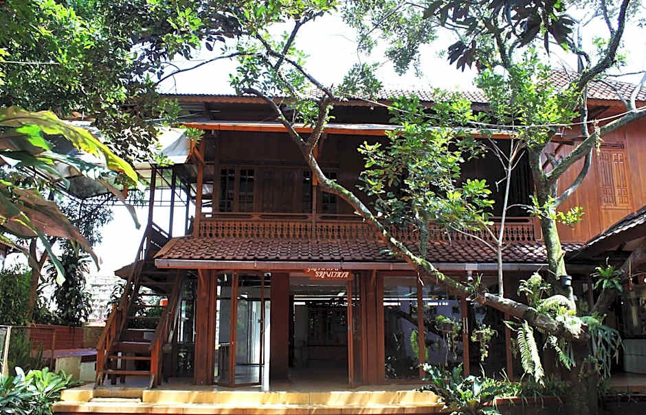 RedDoorz Hostel @ Dago 2