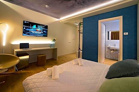 Superior Triple Room with Balcony
