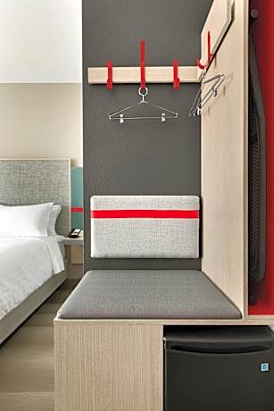 King Room with Roll-In Shower - Disability Access