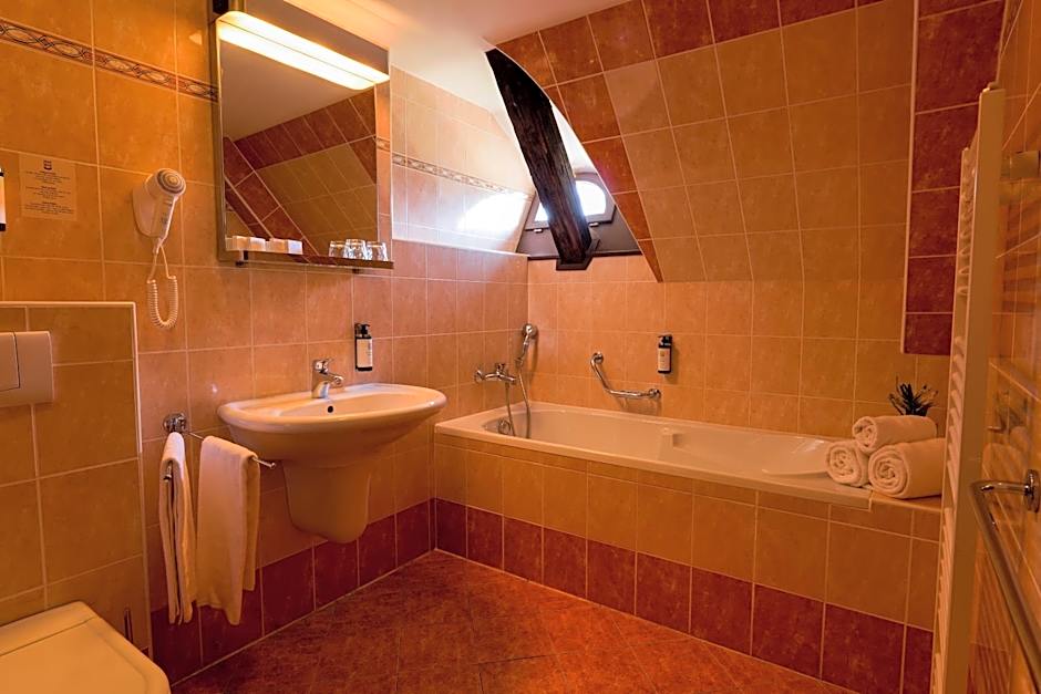 LH Hotel Gold