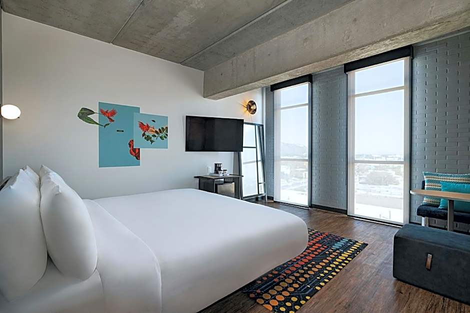 Aloft Guadalajara Sur