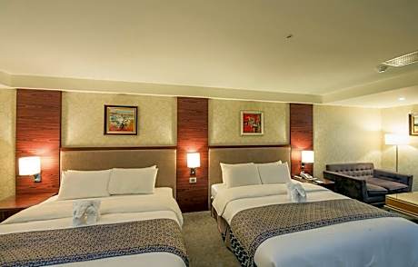 Elegant Quadruple Room